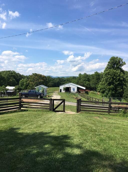 The Ranch In Mt Airy Holiday home *